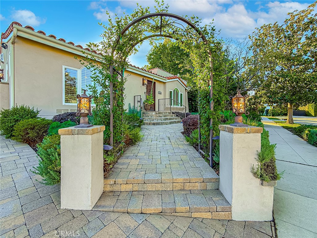 MLS #SR25267214 image #2