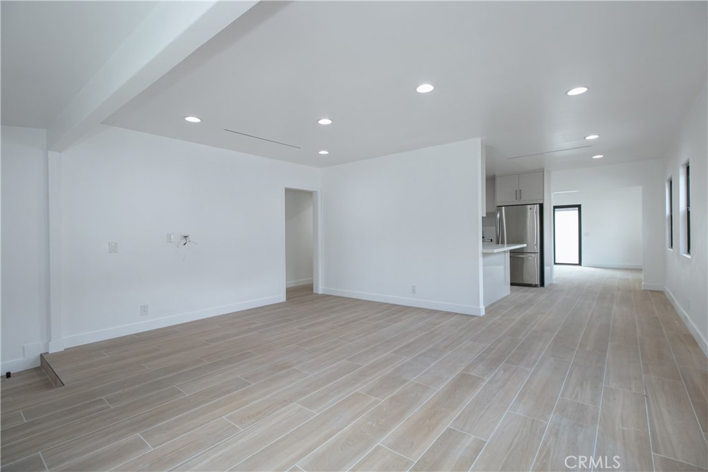 MLS #SR25267369 image #3