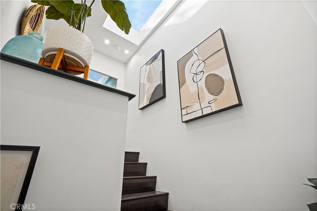 MLS #SR25267388 image #11