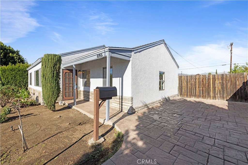 MLS #SR25267391 image #2