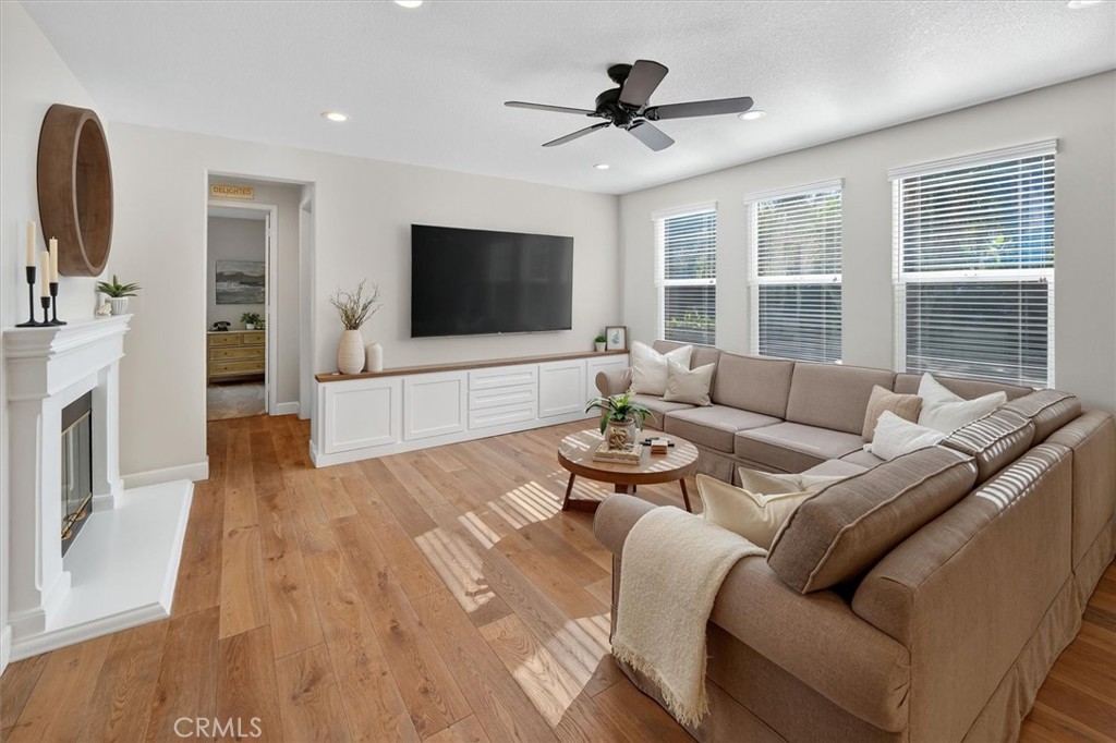 MLS #SR25267392 image #17