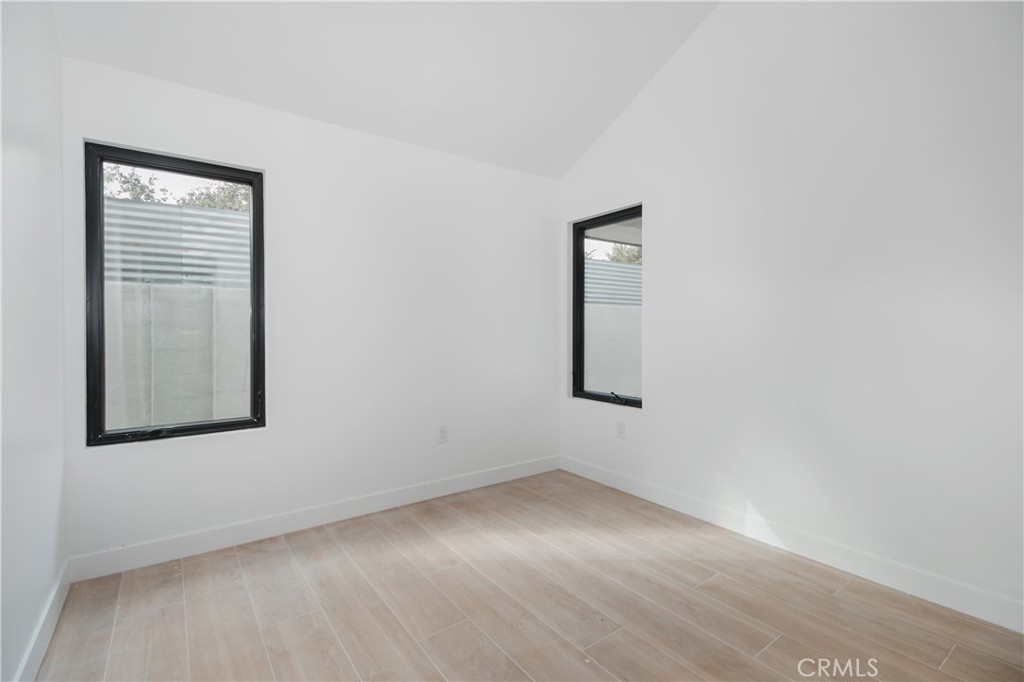 MLS #SR25267393 image #6