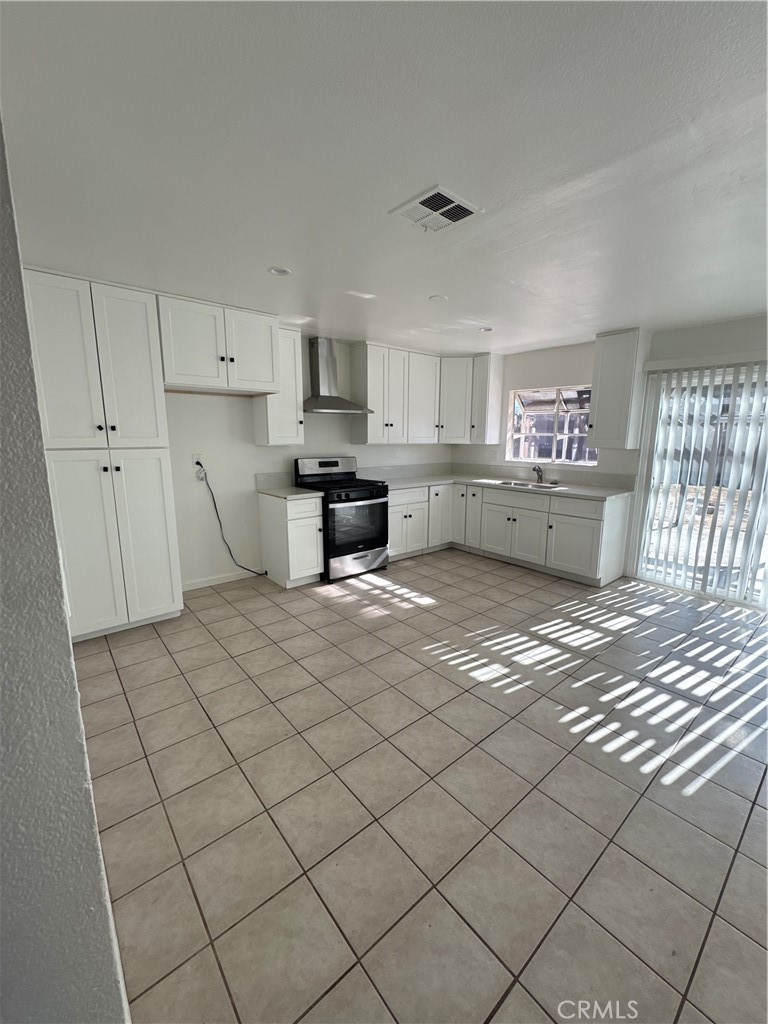 MLS #SR25267409 image #2