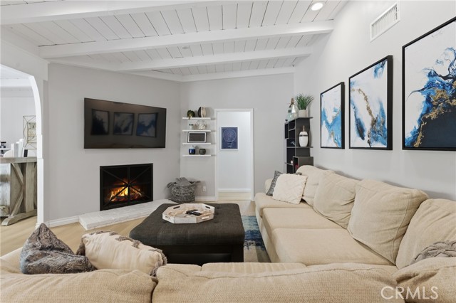 MLS #SR25267578 image #7