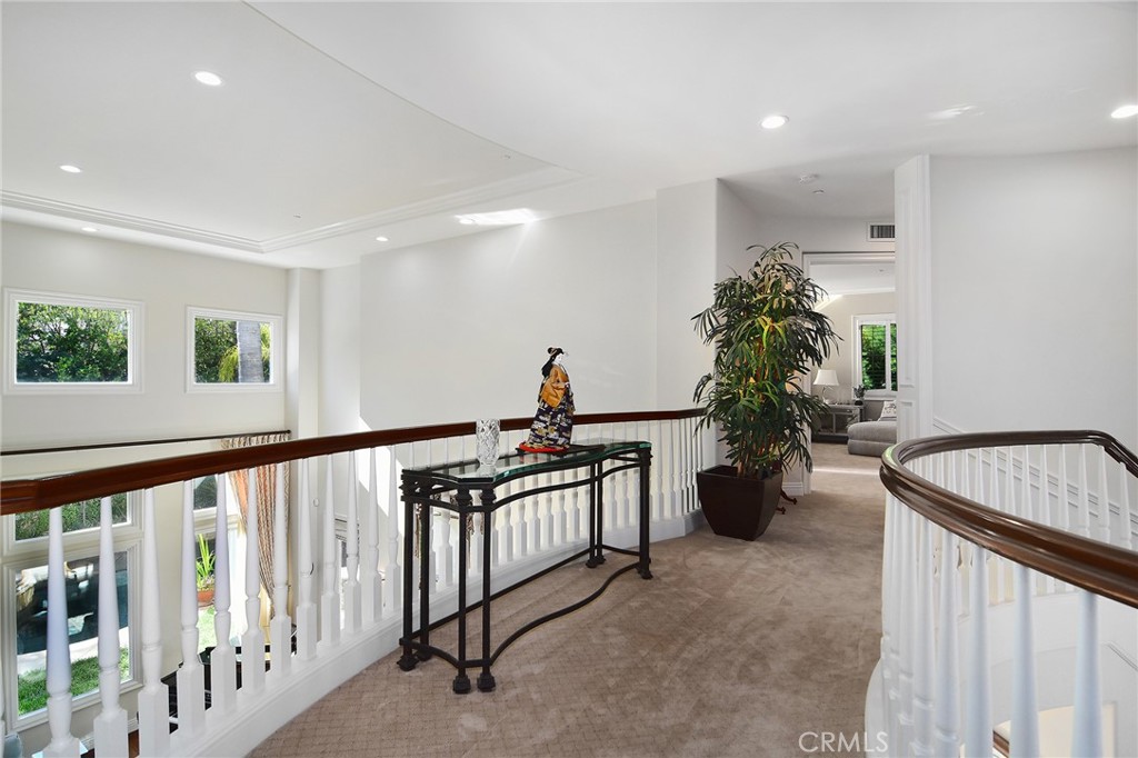 MLS #SR25267596 image #31