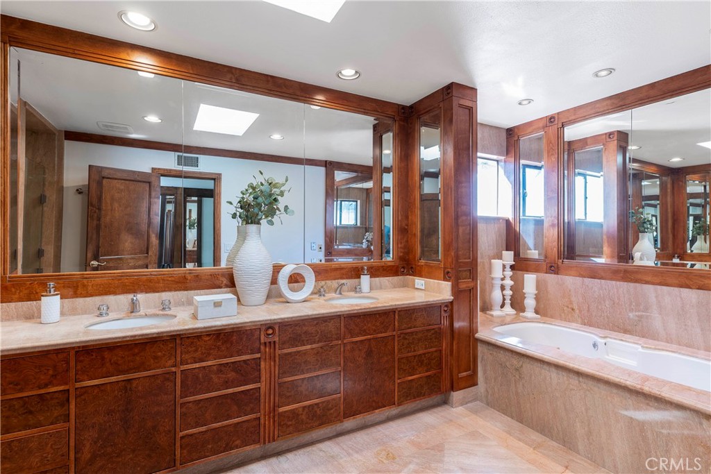 MLS #SR25267604 image #30