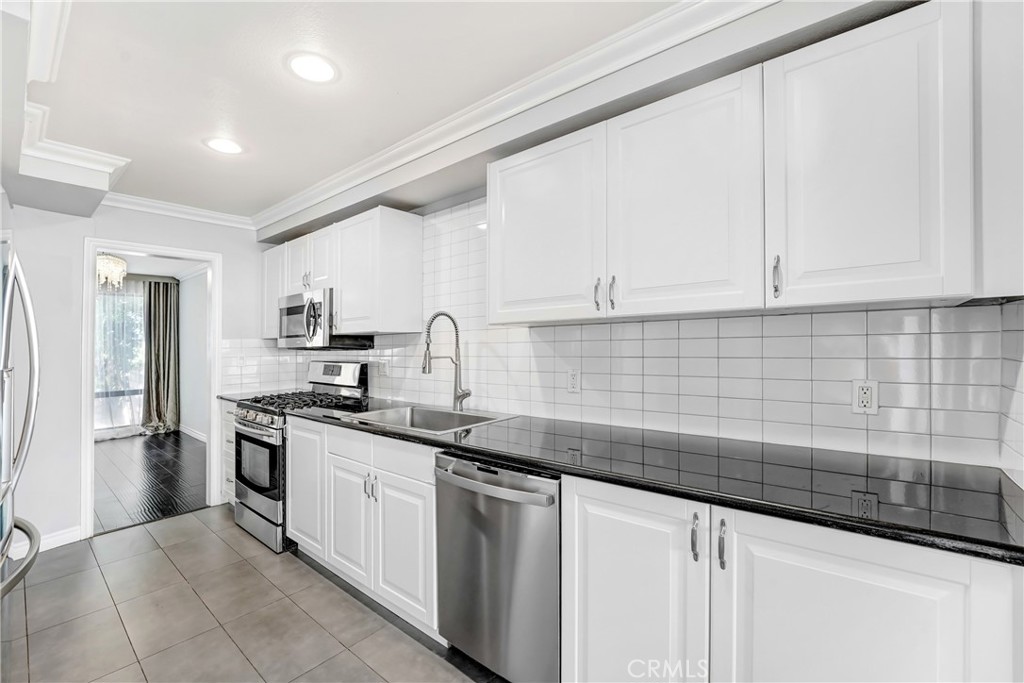 MLS #SR25267672 image #2