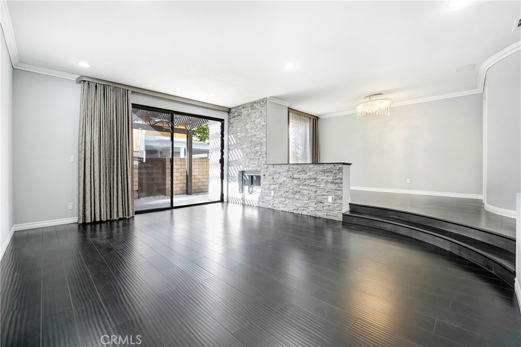 MLS #SR25267672 image #5