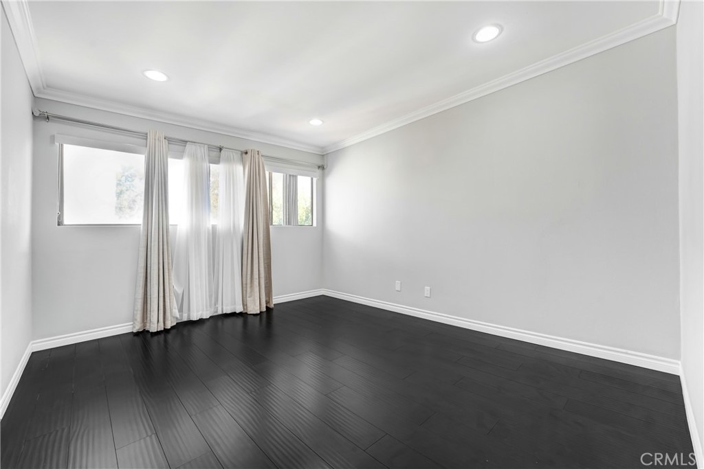 MLS #SR25267672 image #9