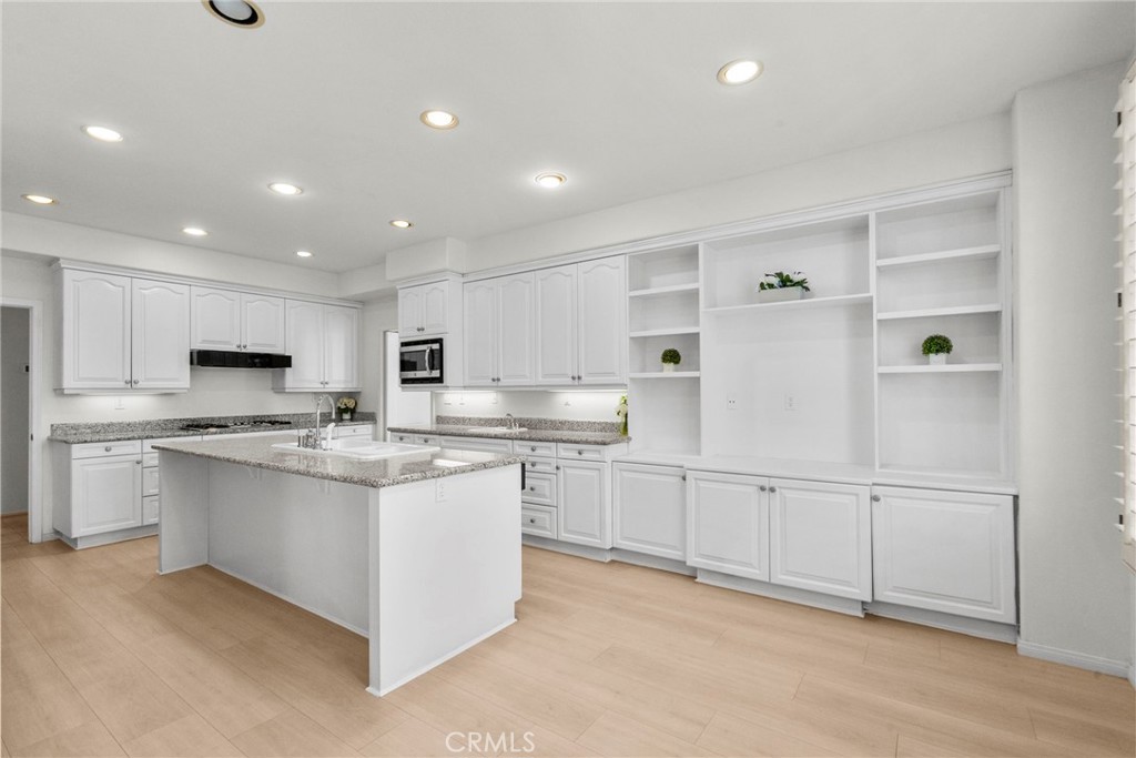 MLS #SR25267780 image #17