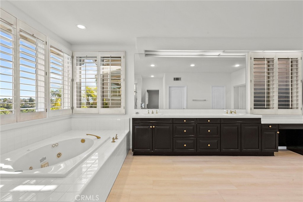 MLS #SR25267780 image #40