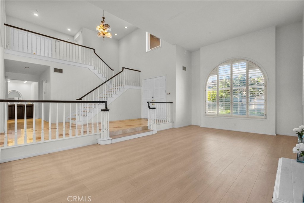 MLS #SR25267780 image #8