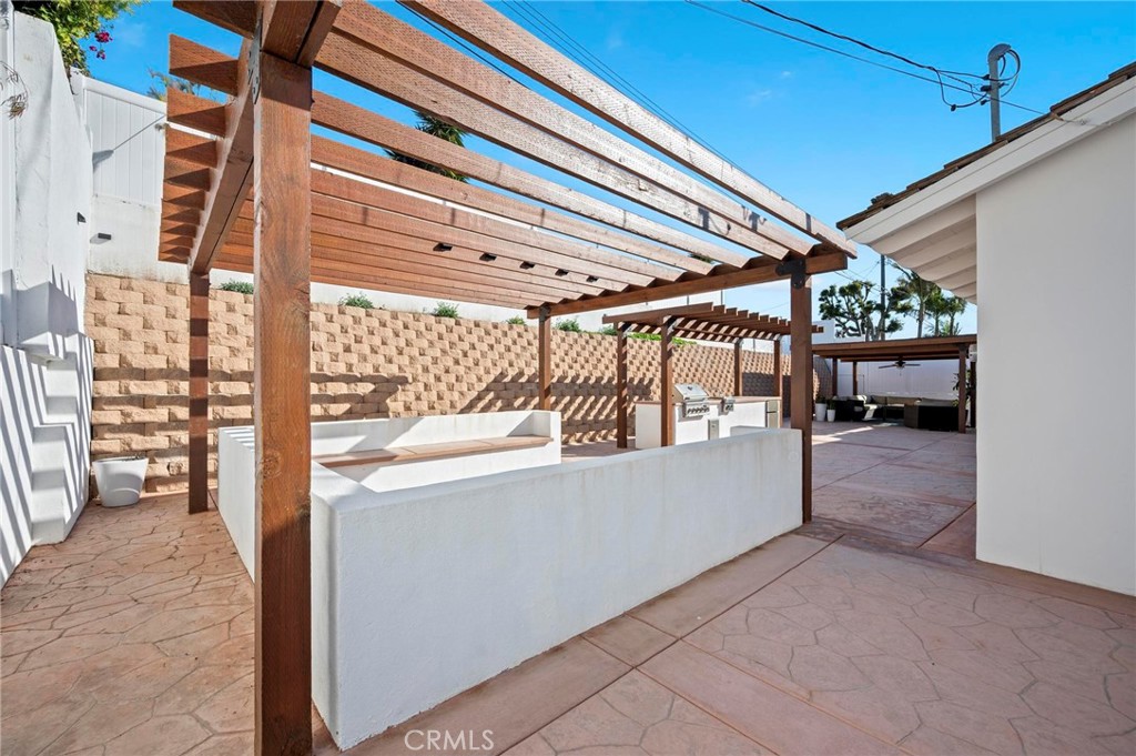 MLS #SR25267883 image #14