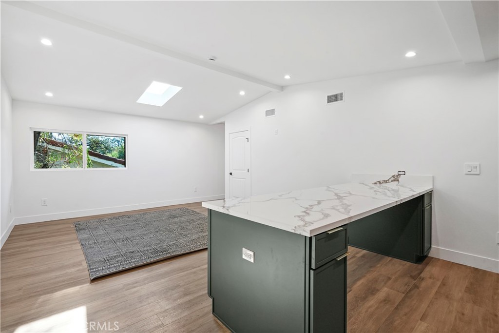 MLS #SR25267932 image #13