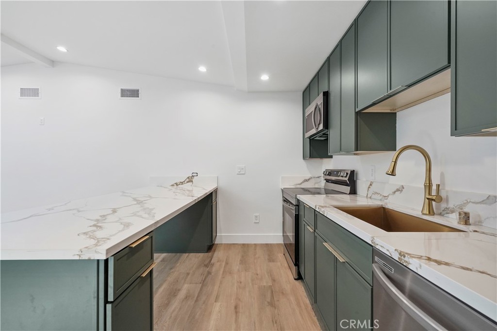 MLS #SR25267932 image #7