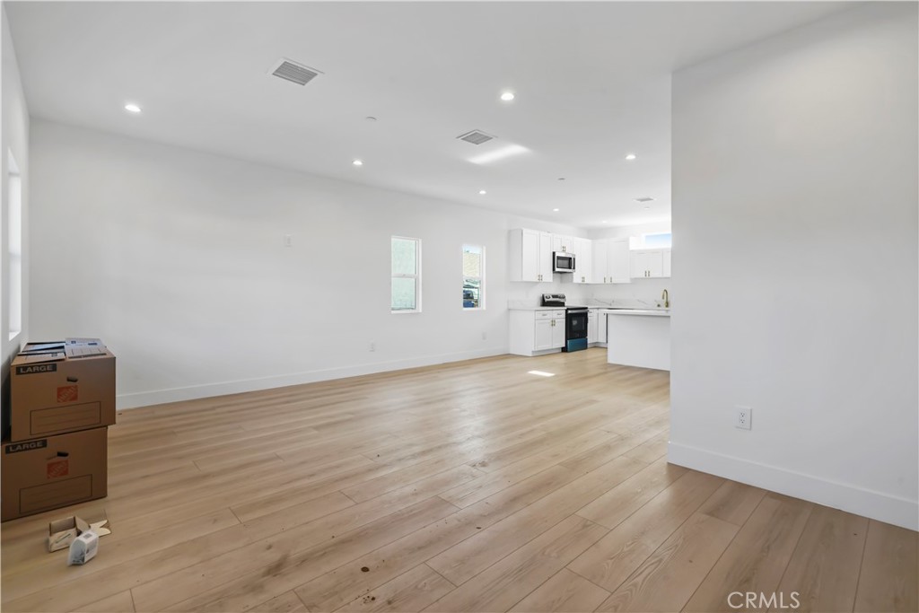 MLS #SR25267939 image #10