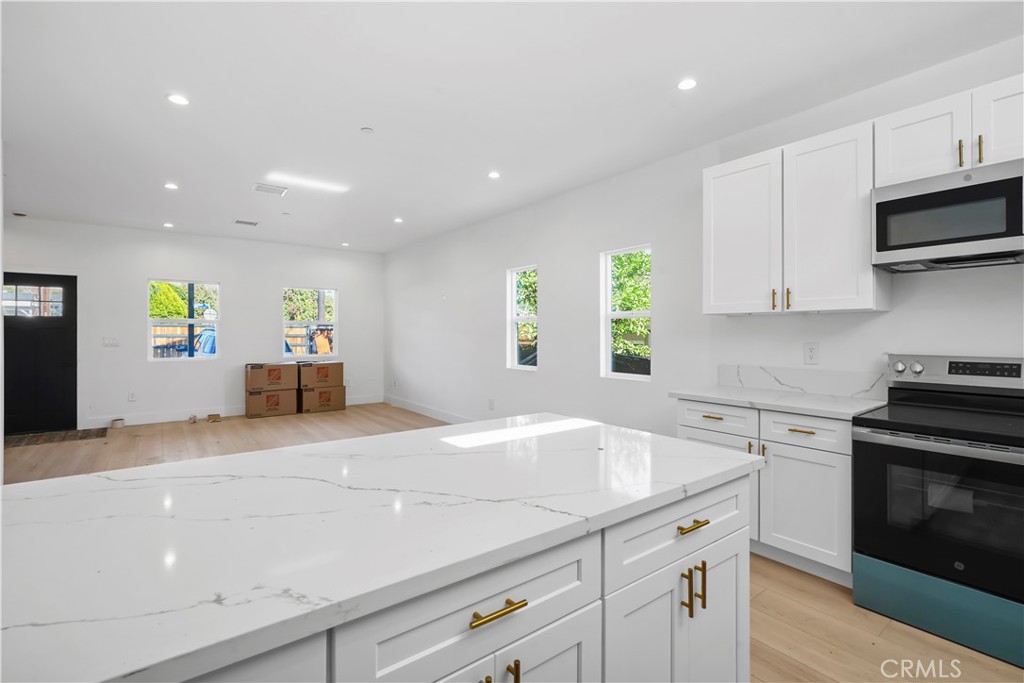 MLS #SR25267939 image #8