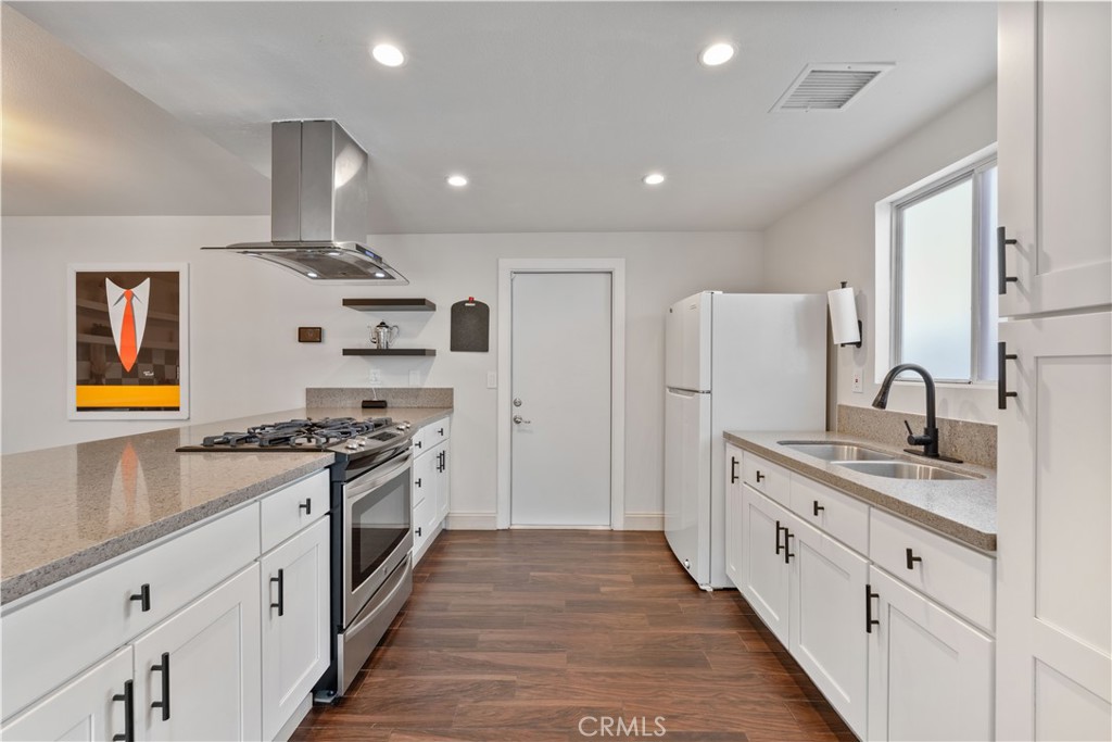 MLS #SR25267960 image #16