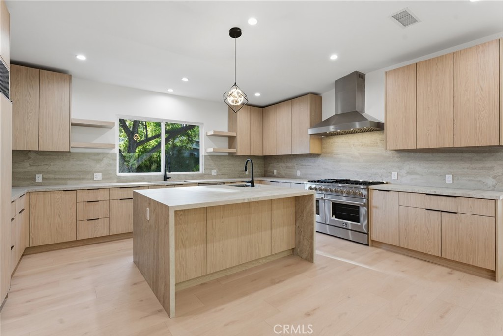 MLS #SR25267985 image #1