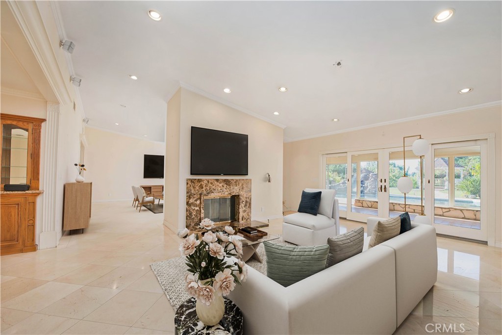 MLS #SR25268054 image #5