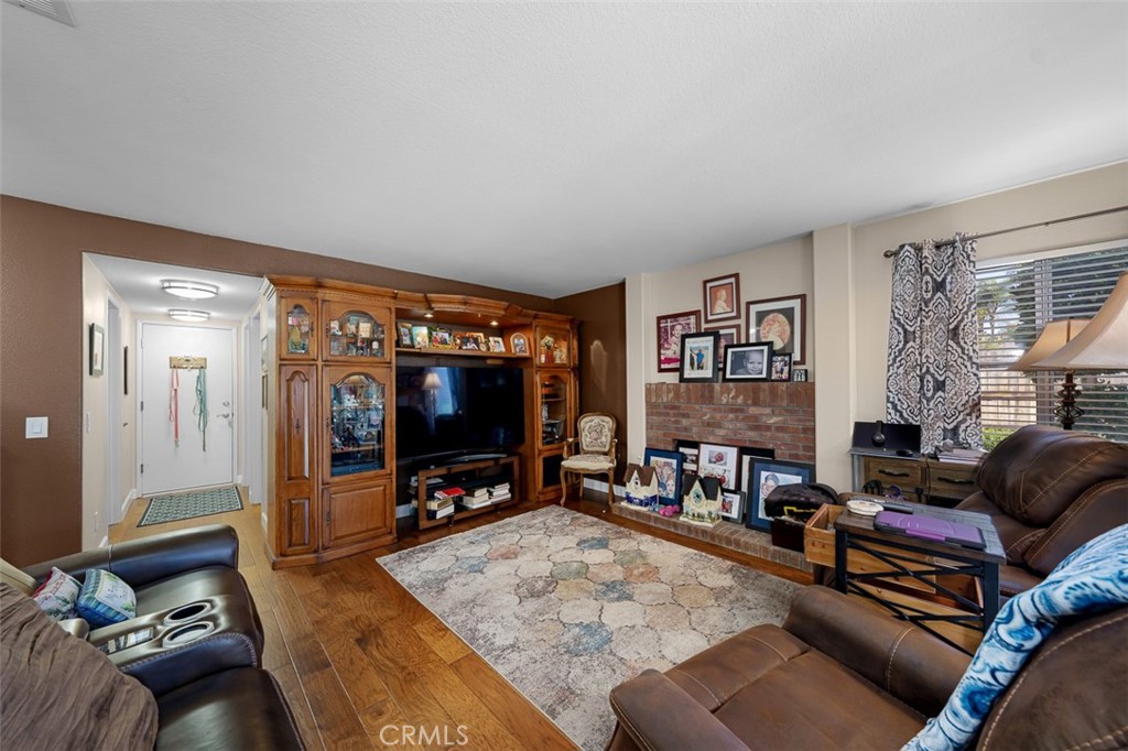 MLS #SR25268070 image #17