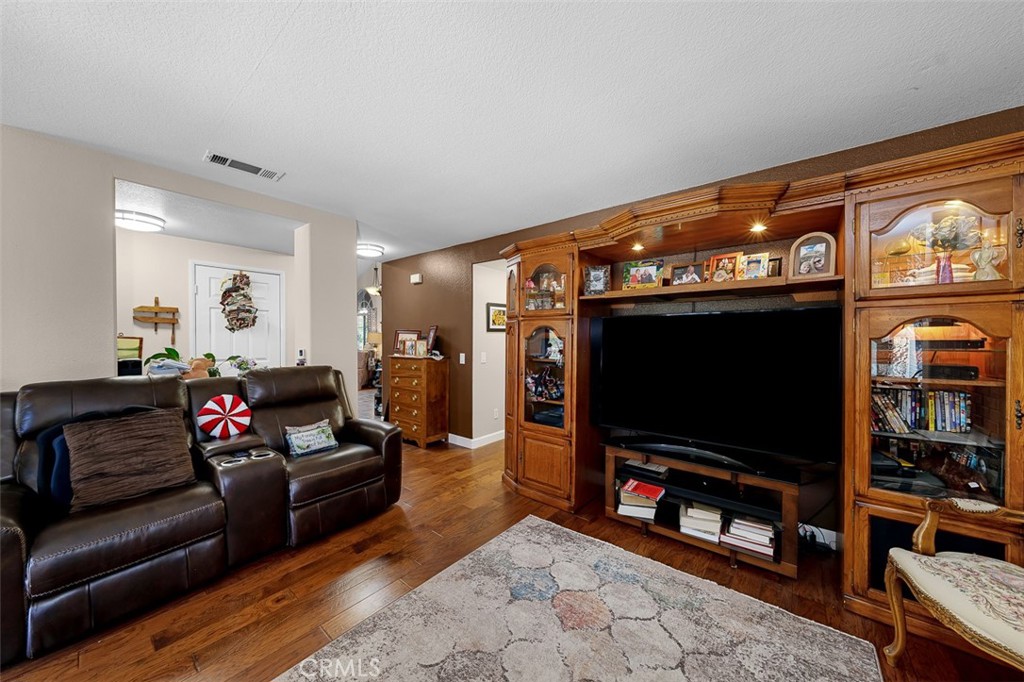 MLS #SR25268070 image #19