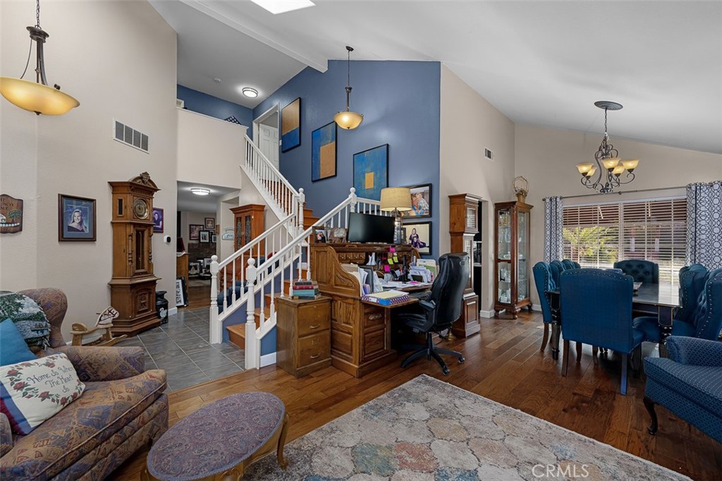 MLS #SR25268070 image #9