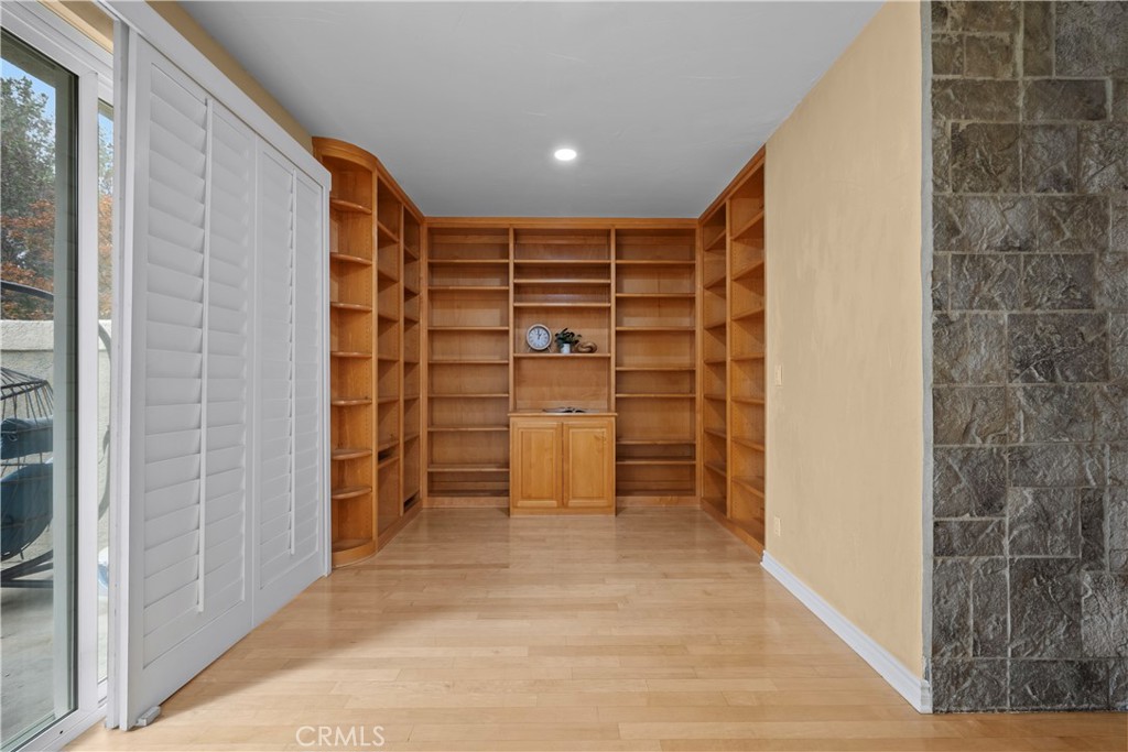 MLS #SR25268073 image #11