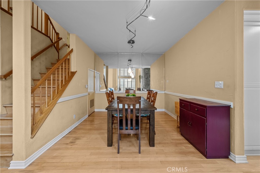 MLS #SR25268073 image #5