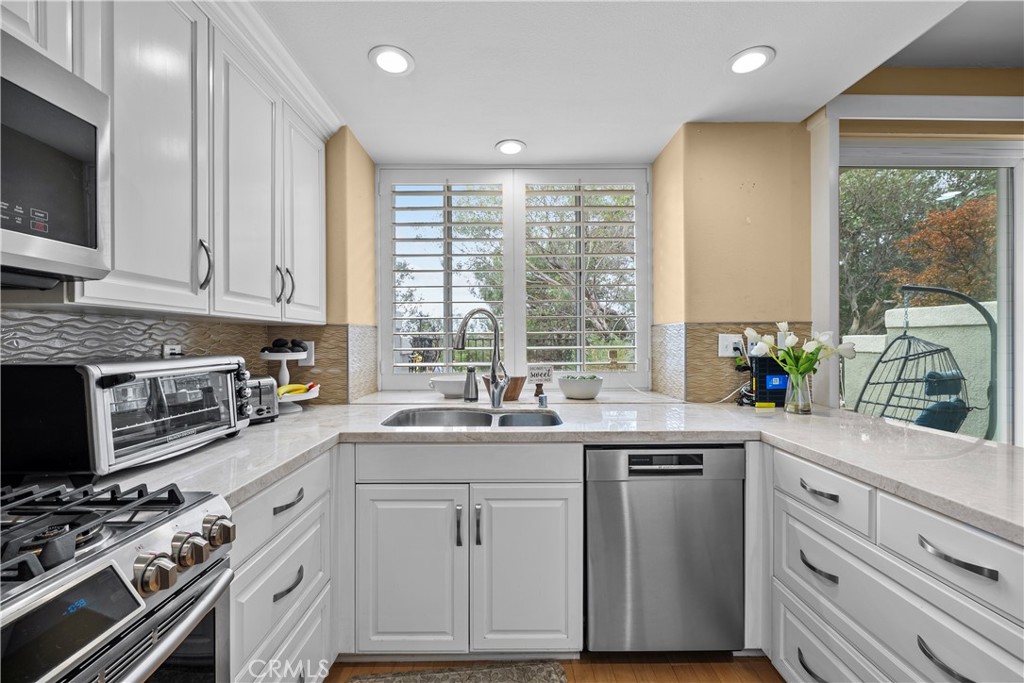 MLS #SR25268073 image #6