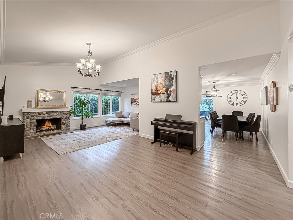 MLS #SR25268106 image #3