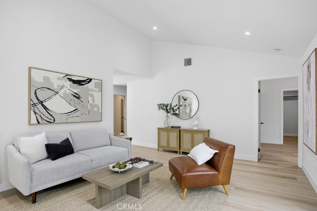 MLS #SR25268164 image #5