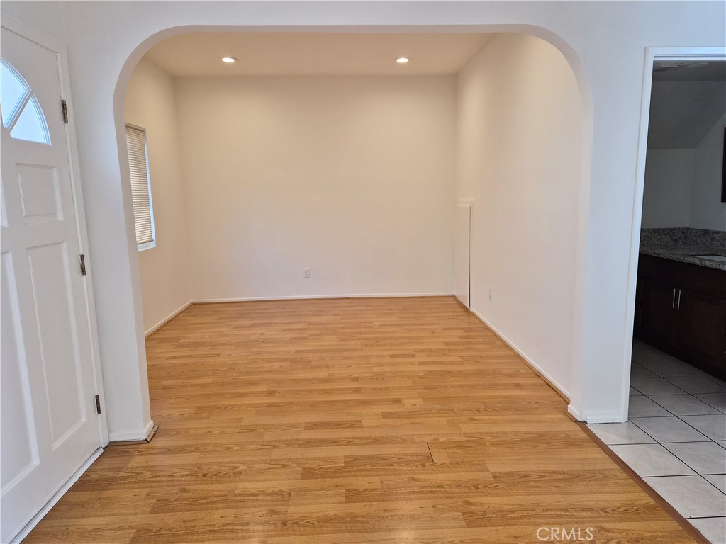 MLS #SR25268169 image #12