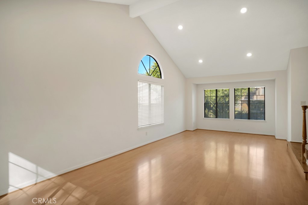 MLS #SR25268173 image #10