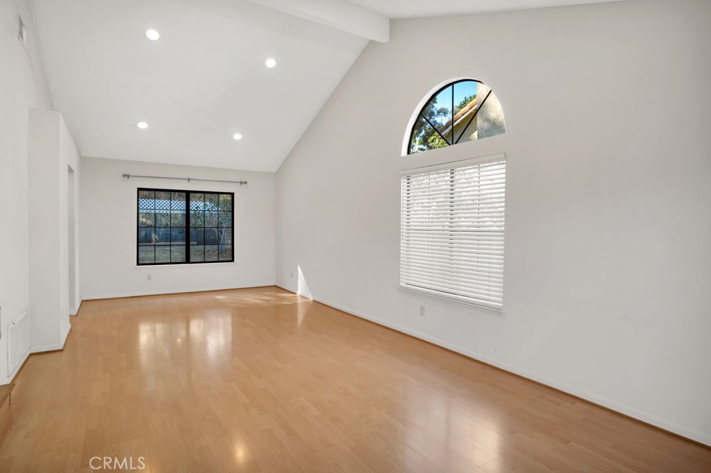 MLS #SR25268173 image #7