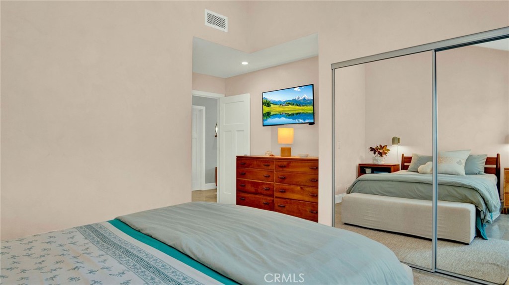 MLS #SR25268175 image #16