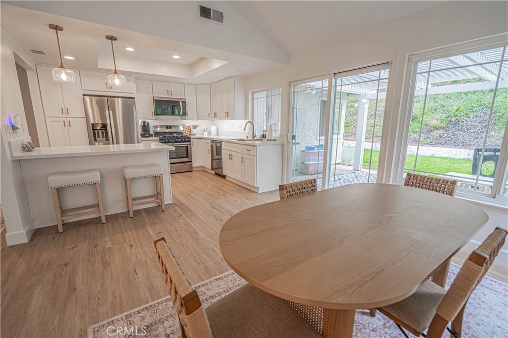 MLS #SR25268215 image #4