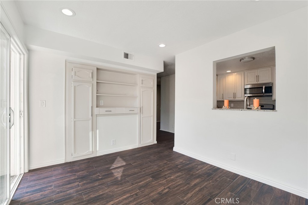 MLS #SR25268244 image #9