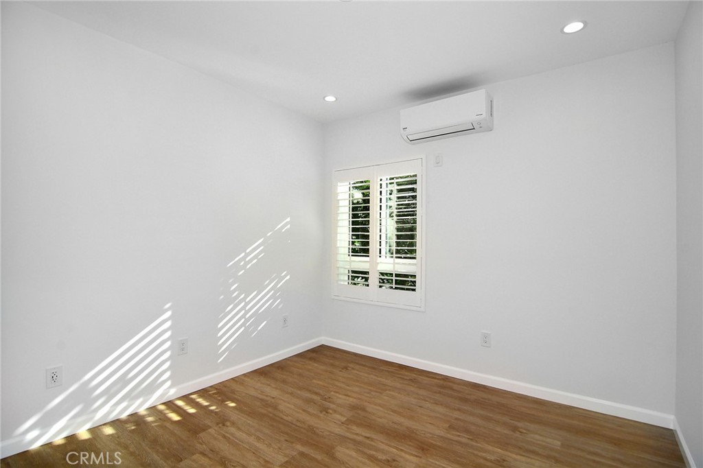 MLS #SR25268277 image #10