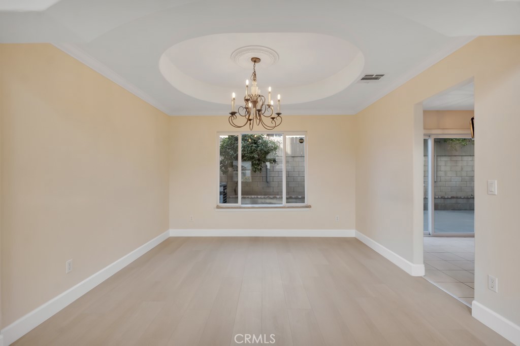 MLS #SR25268302 image #7