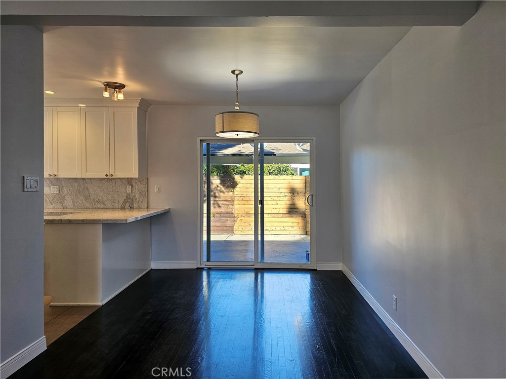 MLS #SR25268326 image #5