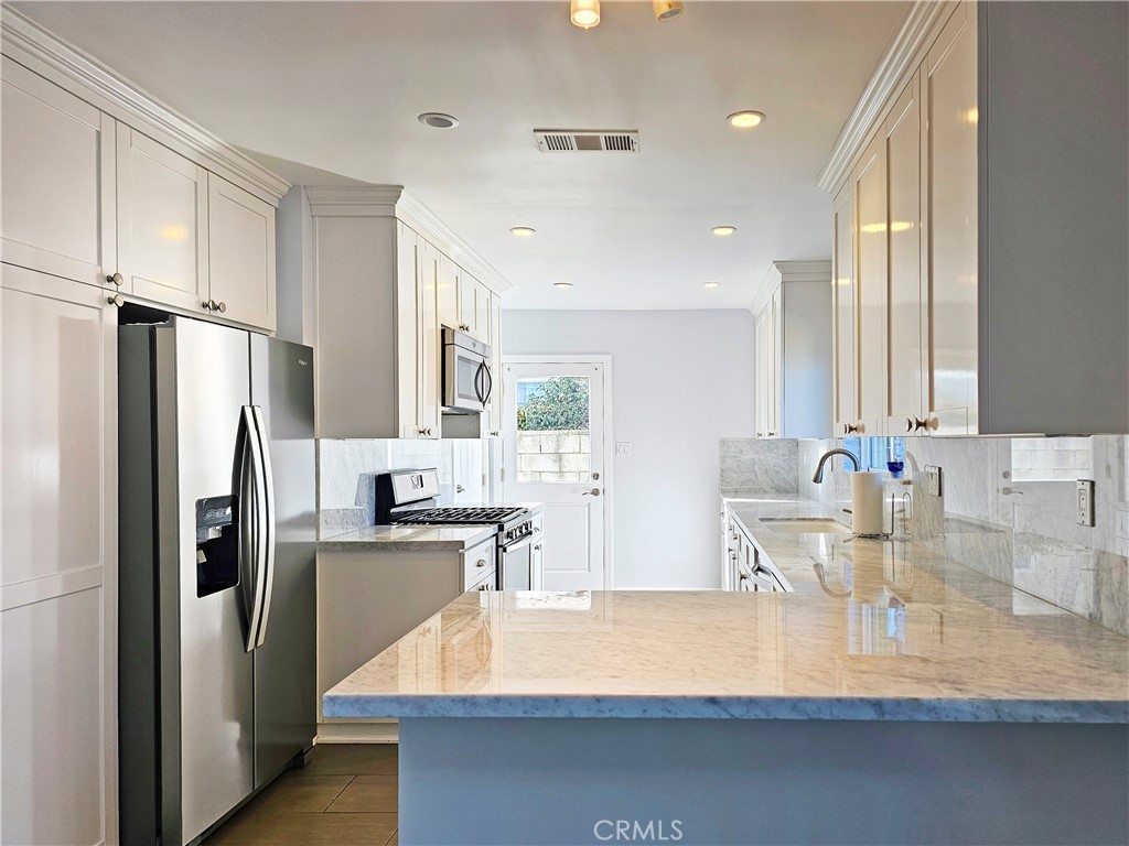 MLS #SR25268326 image #6