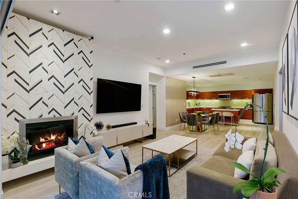 MLS #SR25268365 image #12