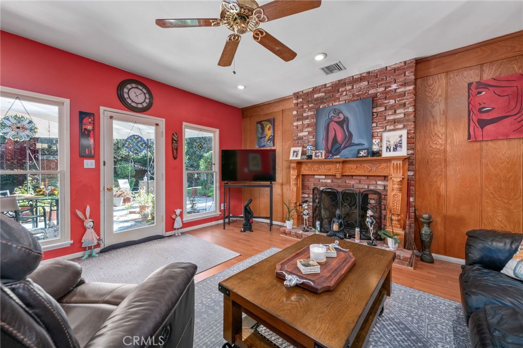 MLS #SR25268417 image #13