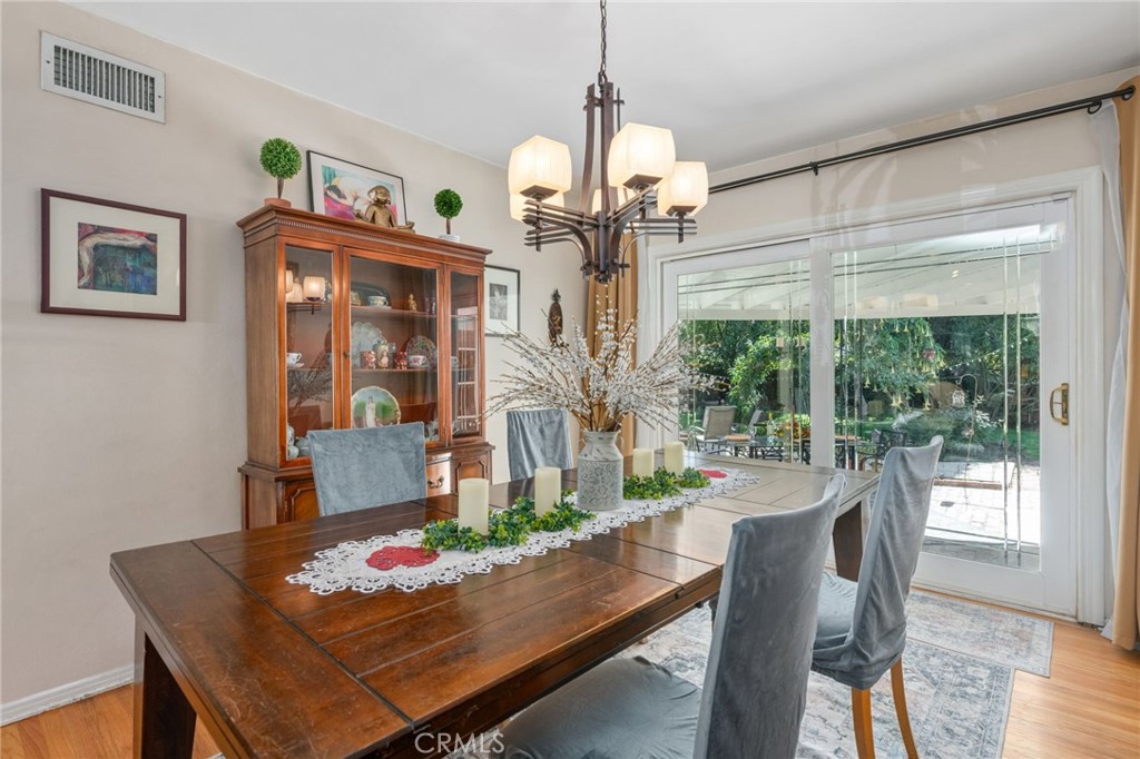 MLS #SR25268417 image #7