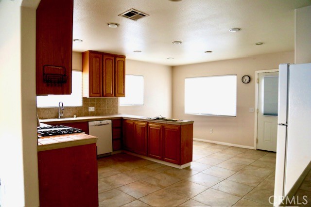 MLS #SR25268424 image #9