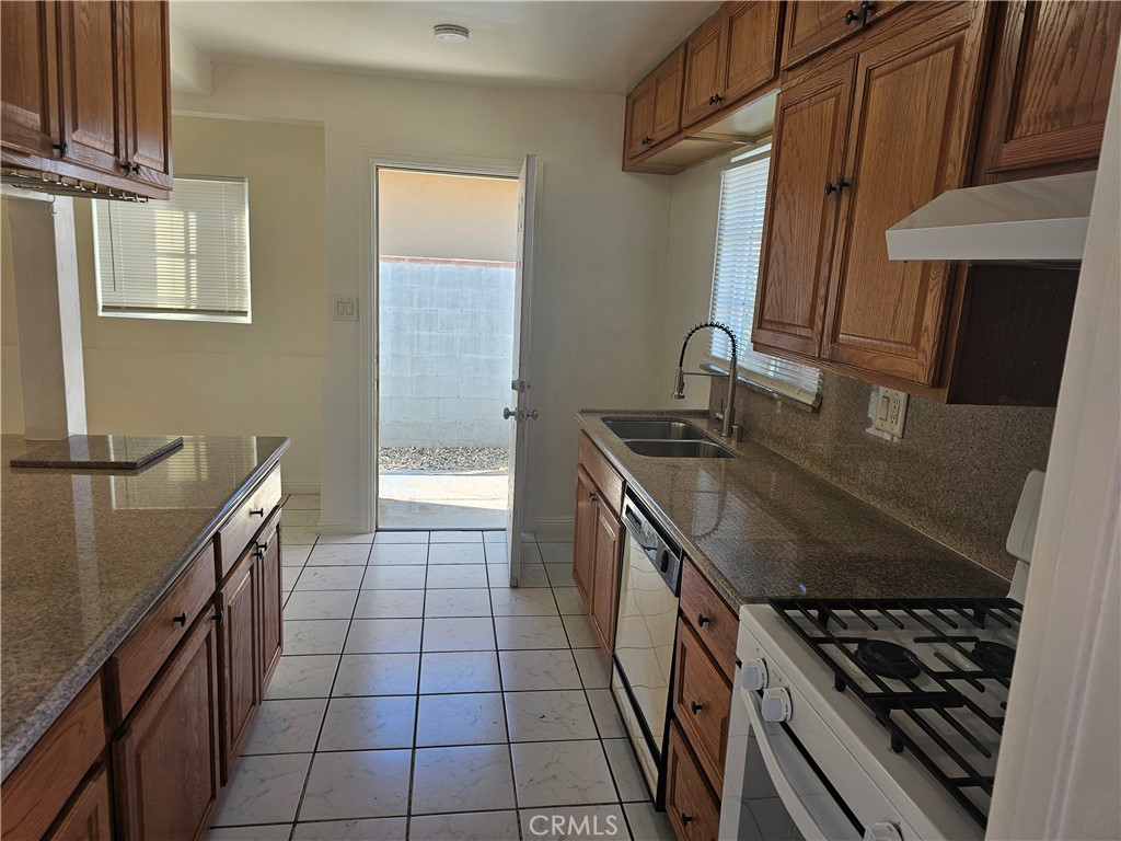 MLS #SR25268442 image #3