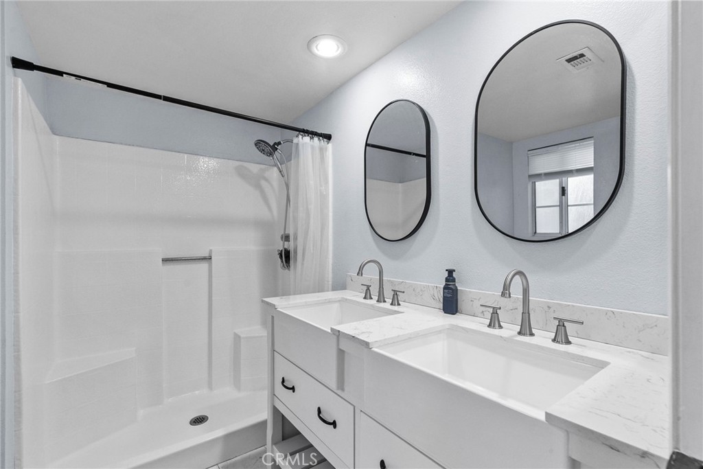 MLS #SR25268515 image #9