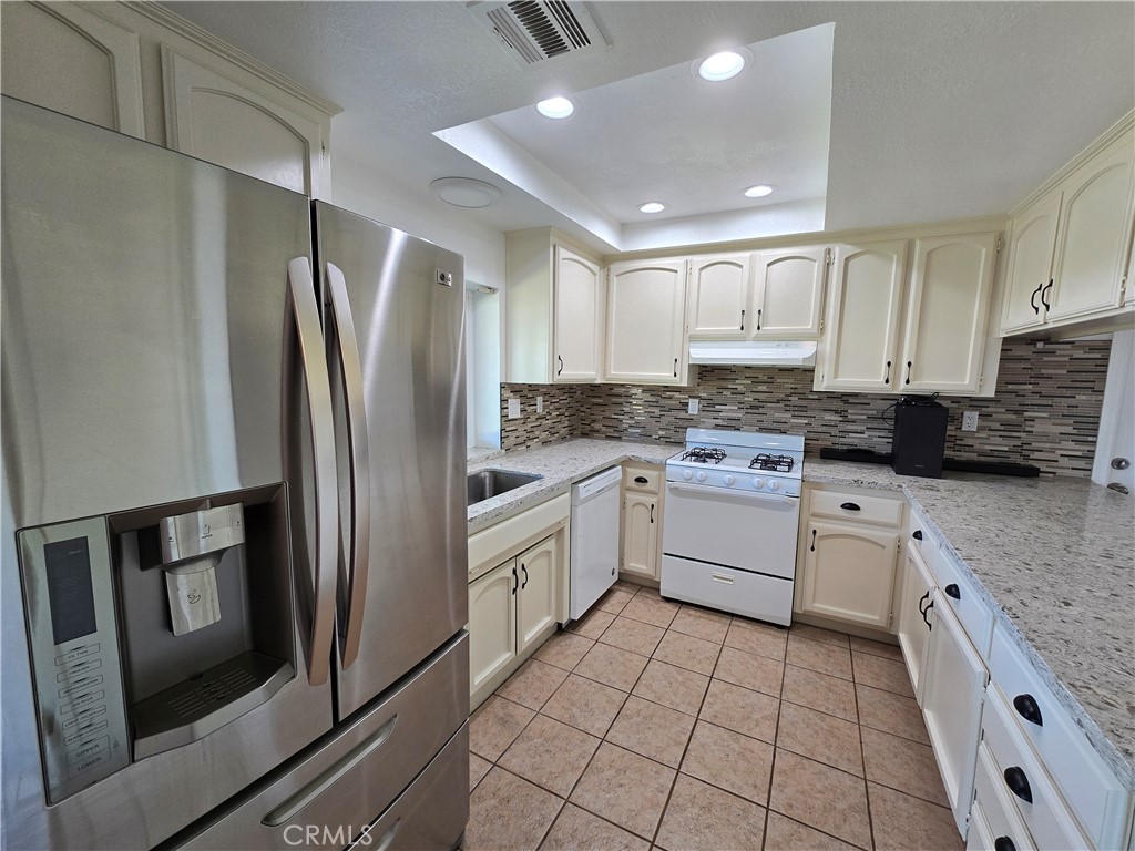 MLS #SR25268525 image #2