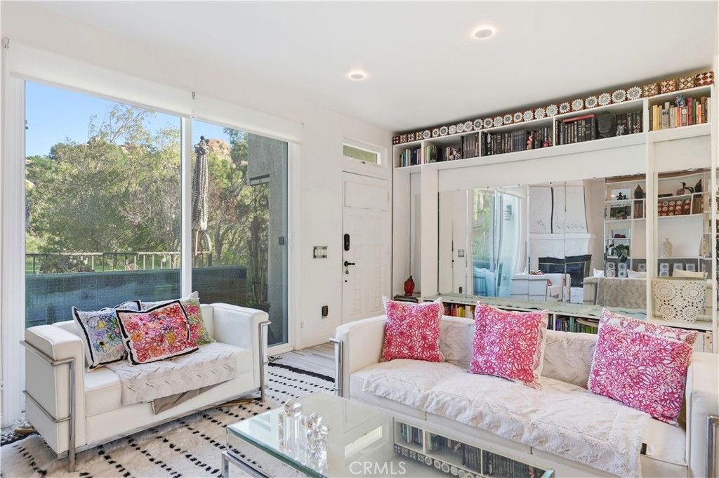 MLS #SR25268561 image #15